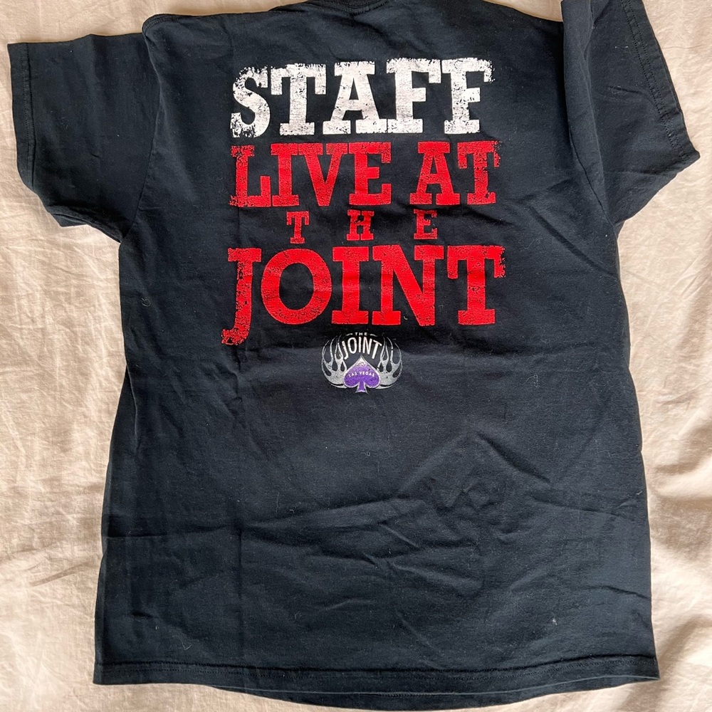 Size M - Picture 2 of 2